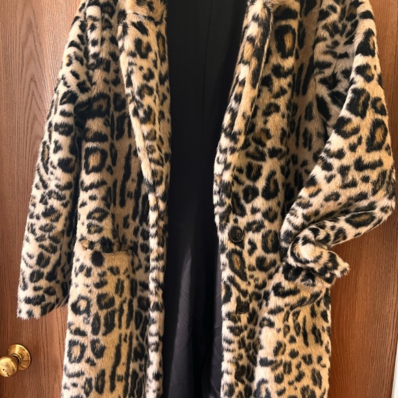 Fun Fake Fur - Picture 2 of 3